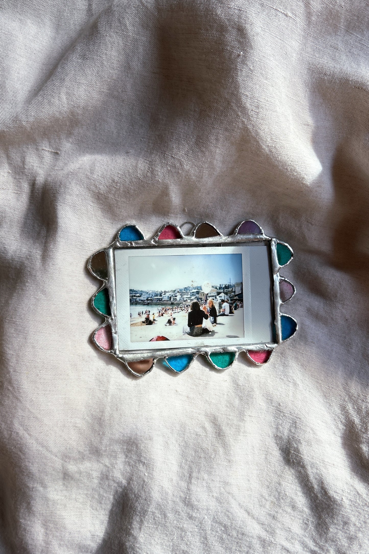 Scallop Polaroid Frame Blue Pink Teal