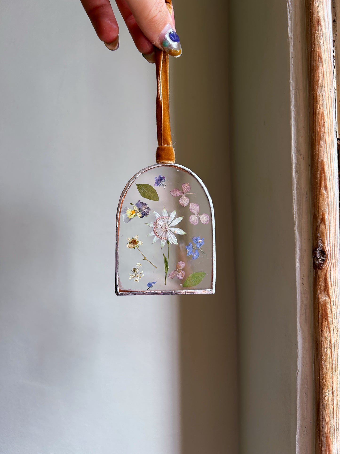 Pressed Flower Arch Glass Frame