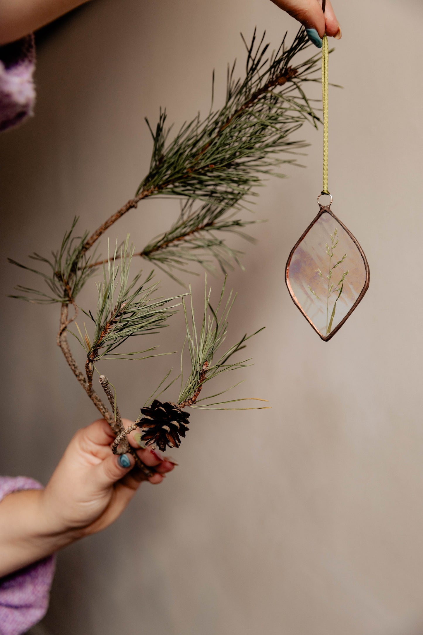 Pressed Flower Christmas Ornament Glass Frame