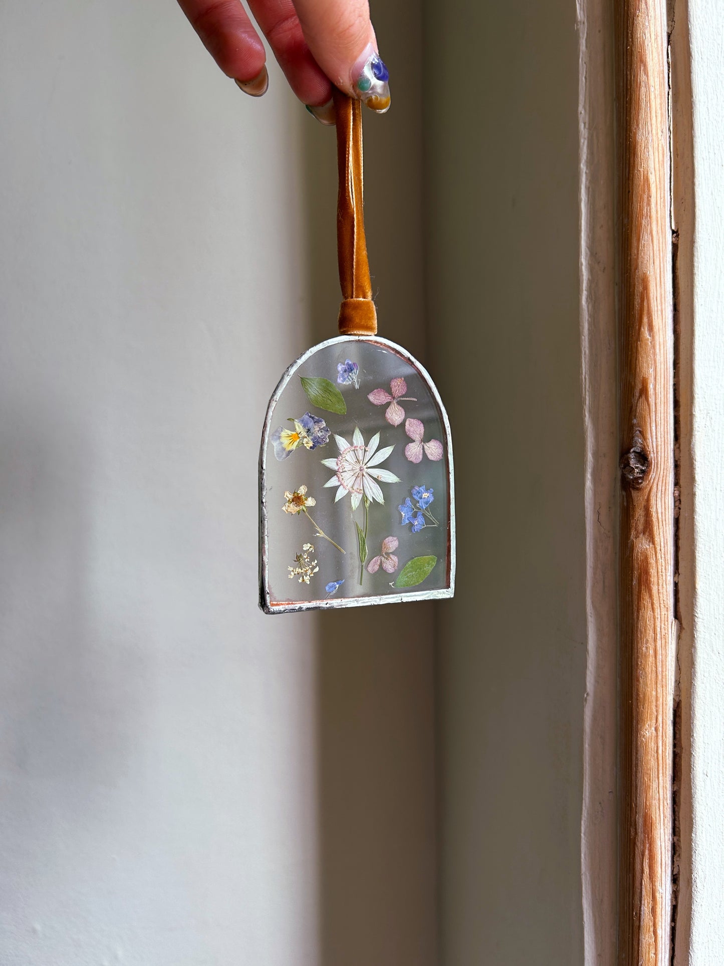 Pressed Flower Arch Glass Frame