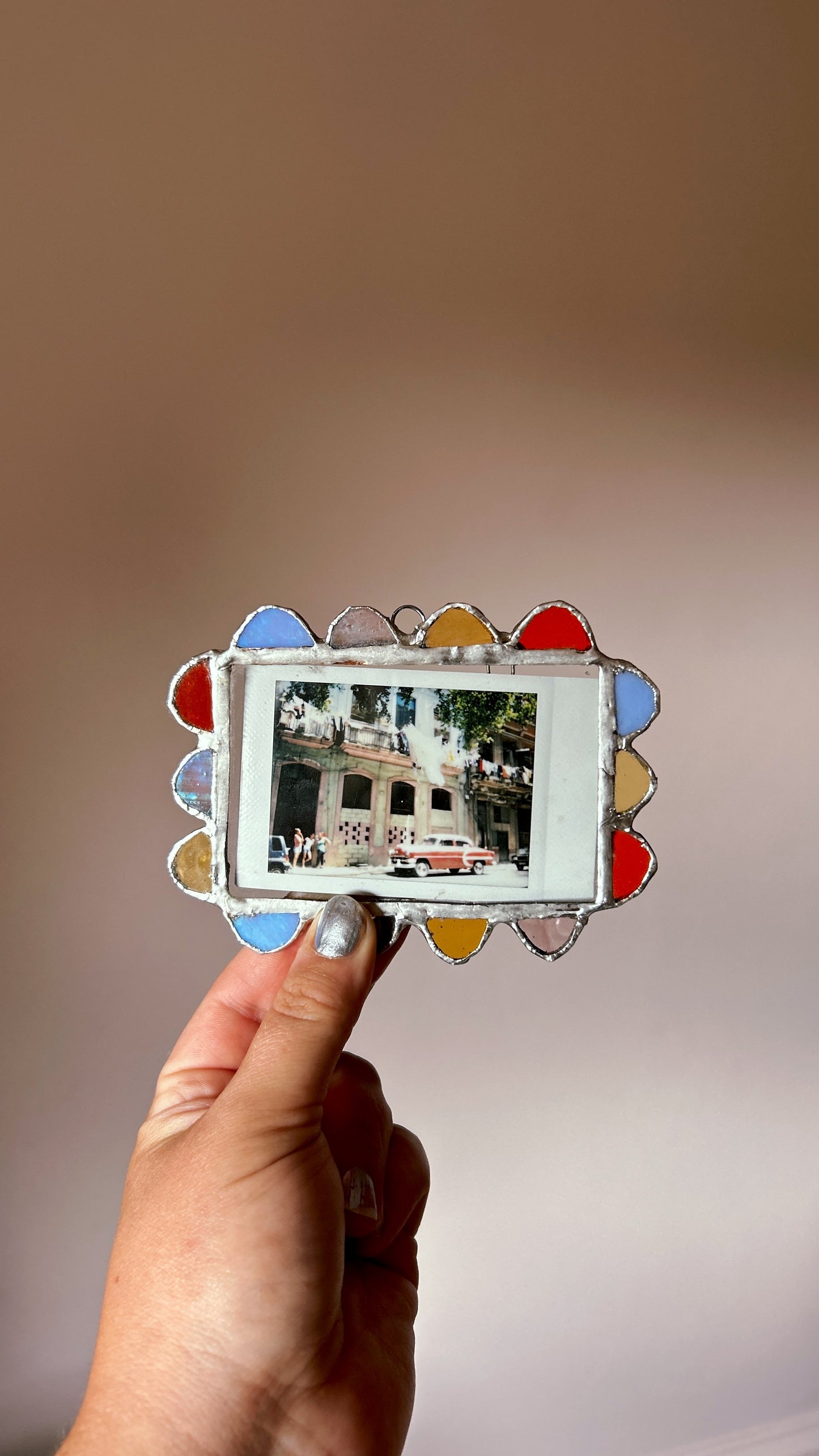 Scallop Polaroid Frame Yellow Orange Blue Pink
