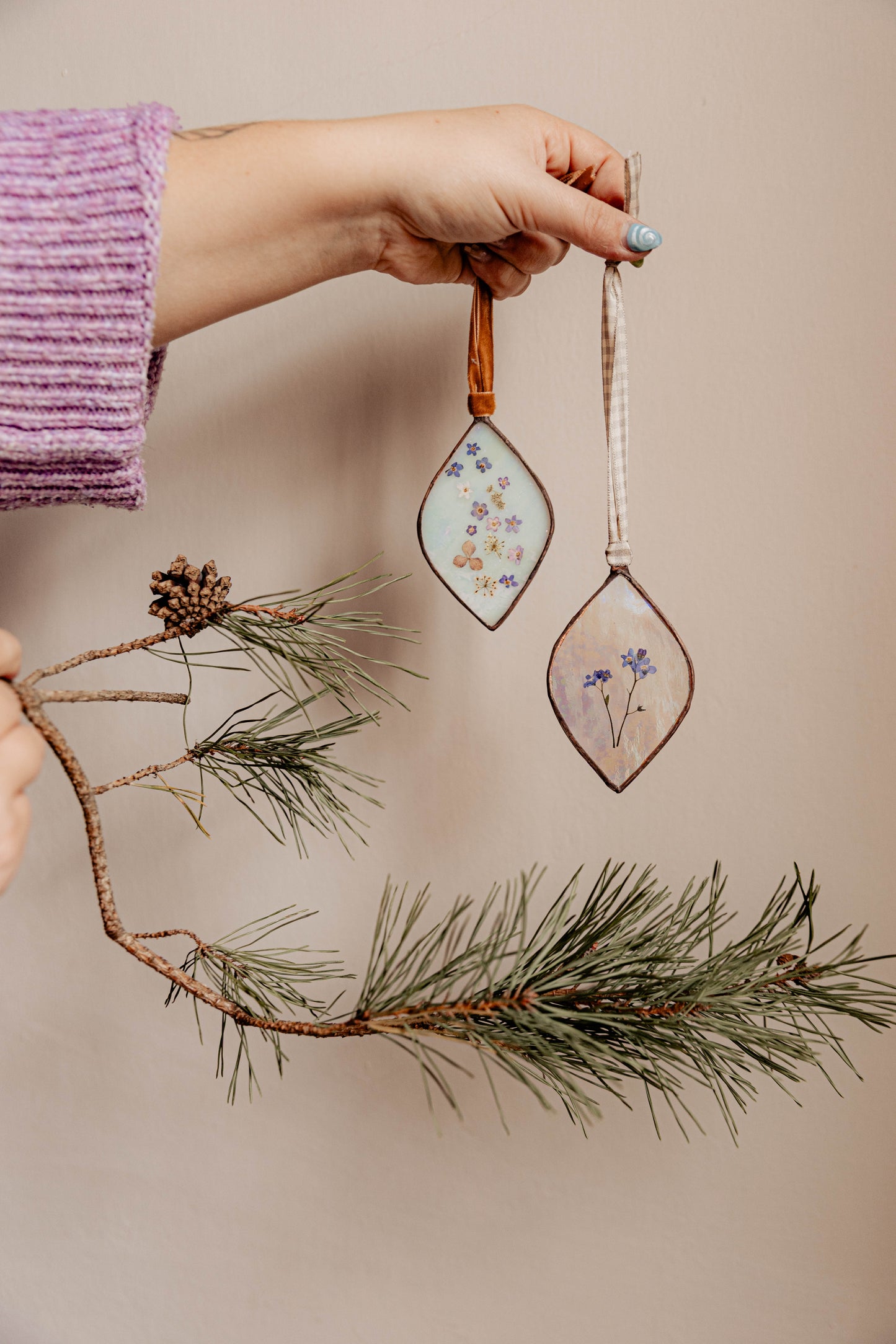 Pressed Flower Christmas Ornament Glass Frame