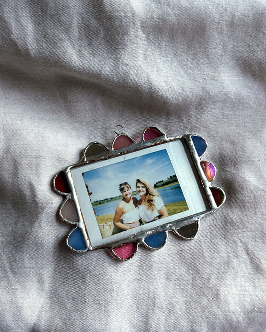 Scallop Polaroid Frame Pink, Blue and Red