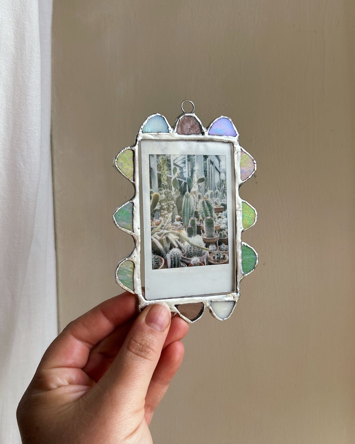 Scallop Polaroid Frame Iridescent Green/ White and Pink