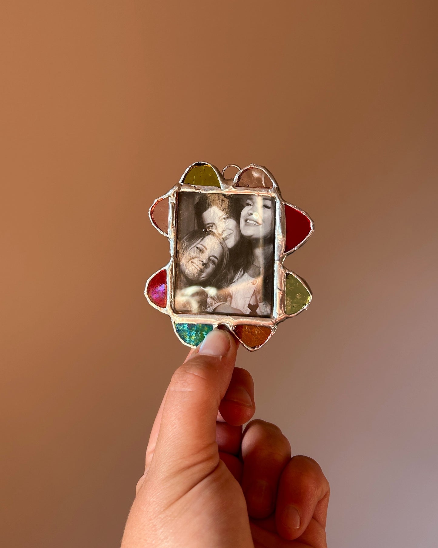 MINI Scallop Frame Green Red Pink Amber