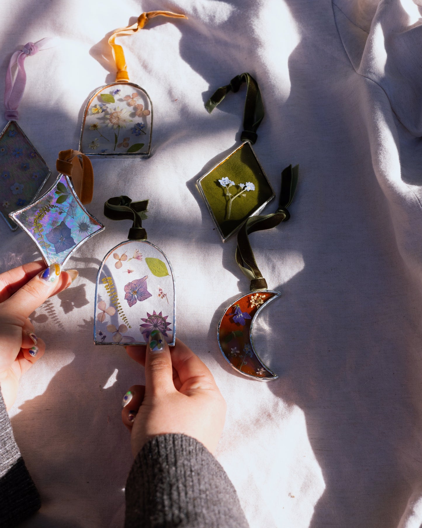 Christmas Ornament Flower Framing Stained Glass Workshop at Rebecca Furze Shop - Totnes (2 Ornaments)