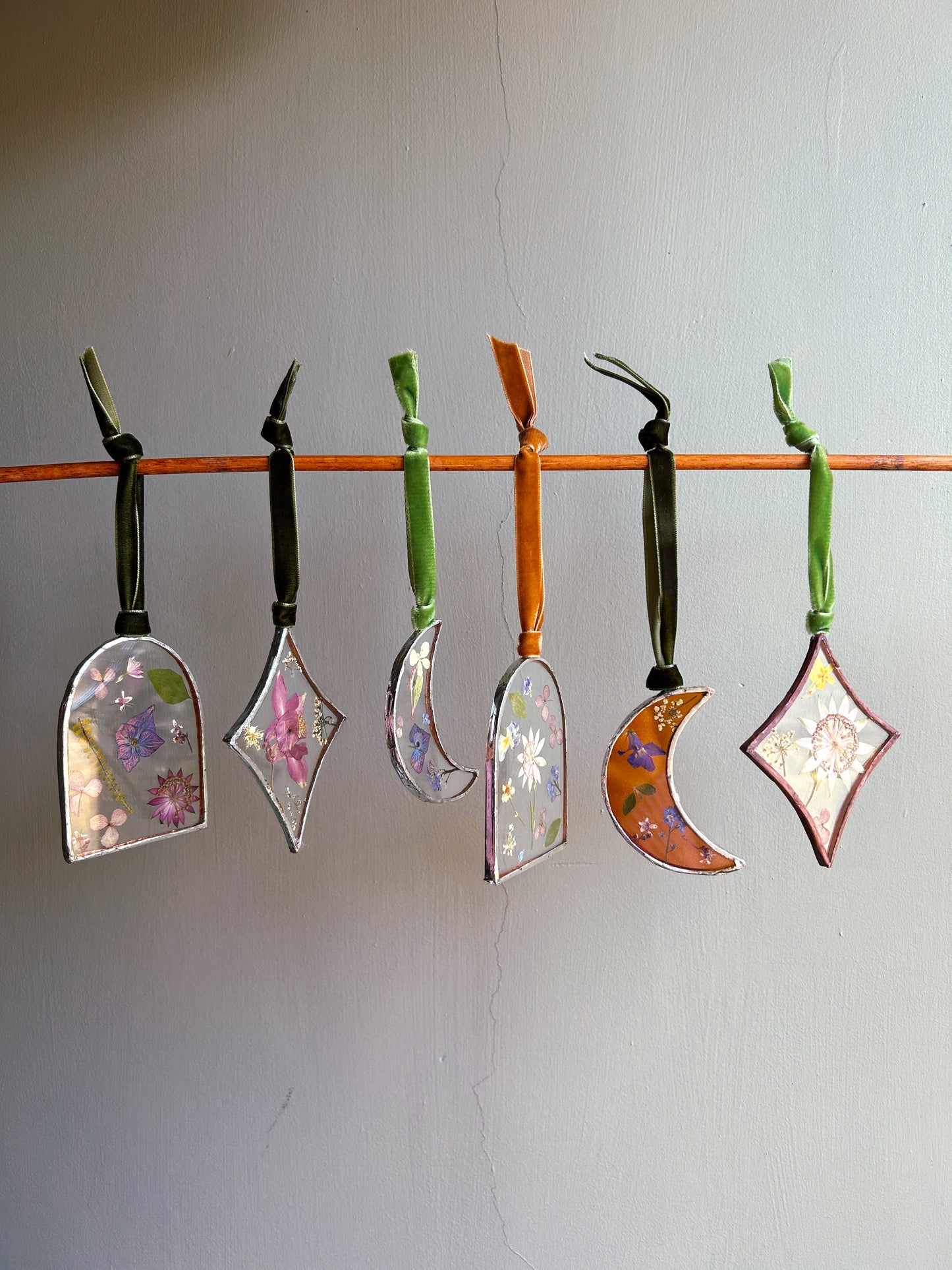 Pressed Flower Star Glass Frame