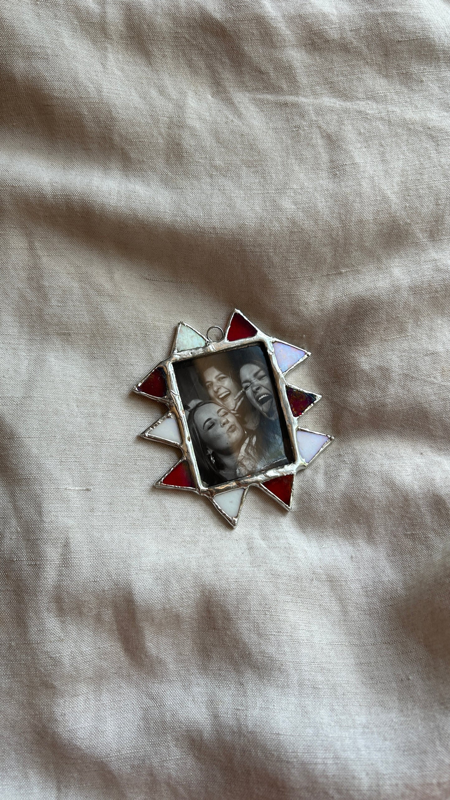 MINI Spike Frame Circus Red and White