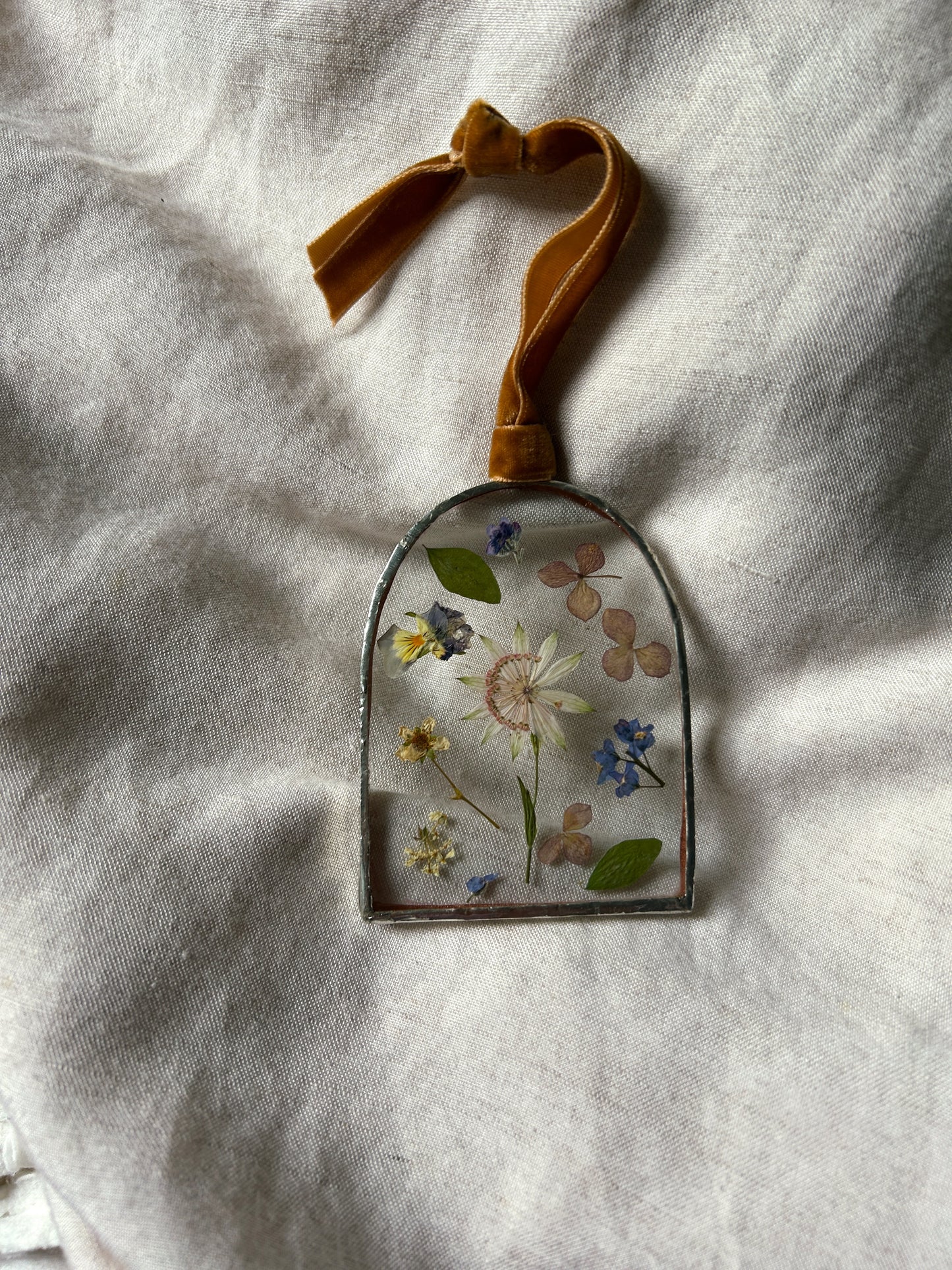 Pressed Flower Arch Glass Frame